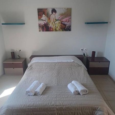Michalis-Athina Apartment Nea Alikarnassos ภายนอก รูปภาพ